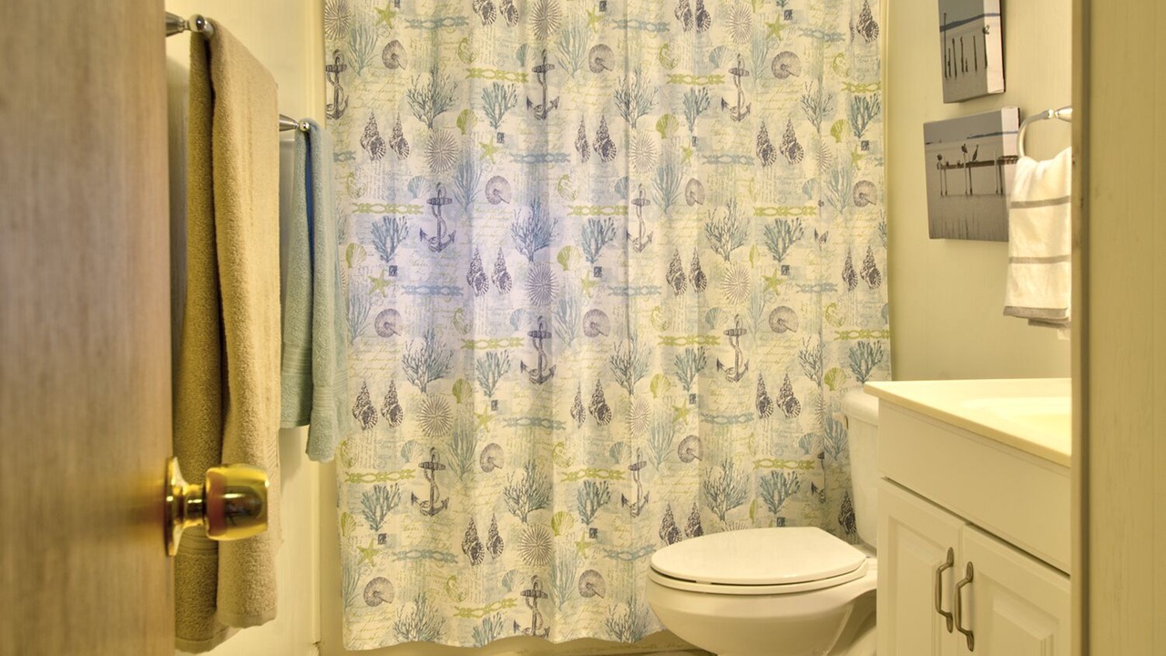 Photo of Bathroom in Harkers Island
