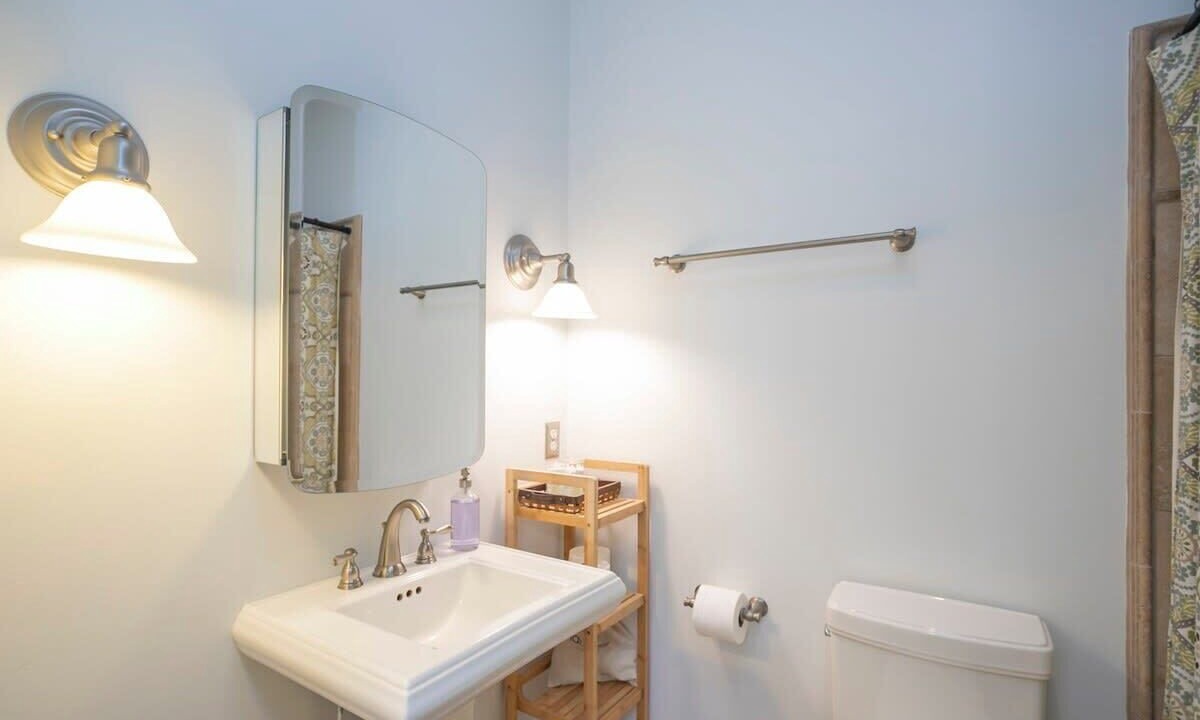 Photo of Bathroom in Downtown Nashville
