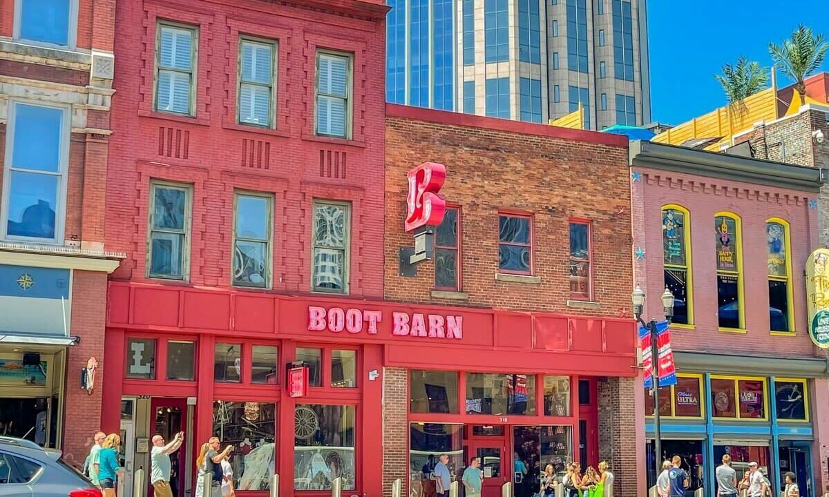 Photo of Others in Downtown Nashville