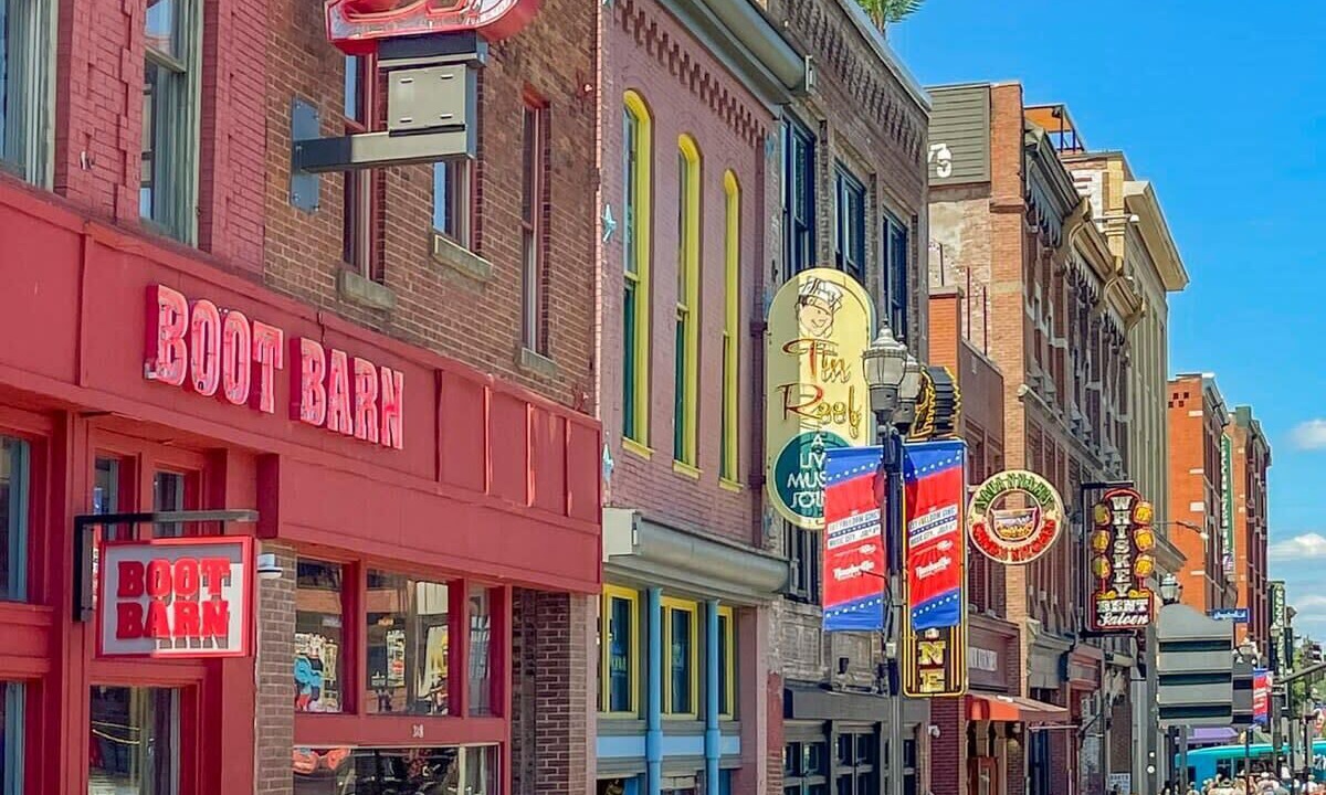 Photo of Others in Downtown Nashville