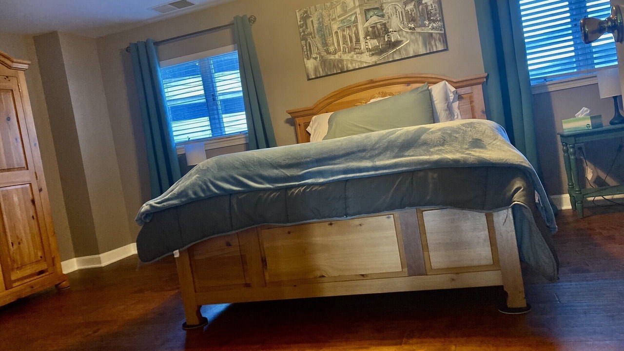 Photo of Bedroom in Louisville