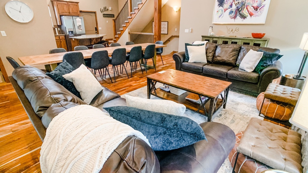 Photo of Livingroom in Hollister