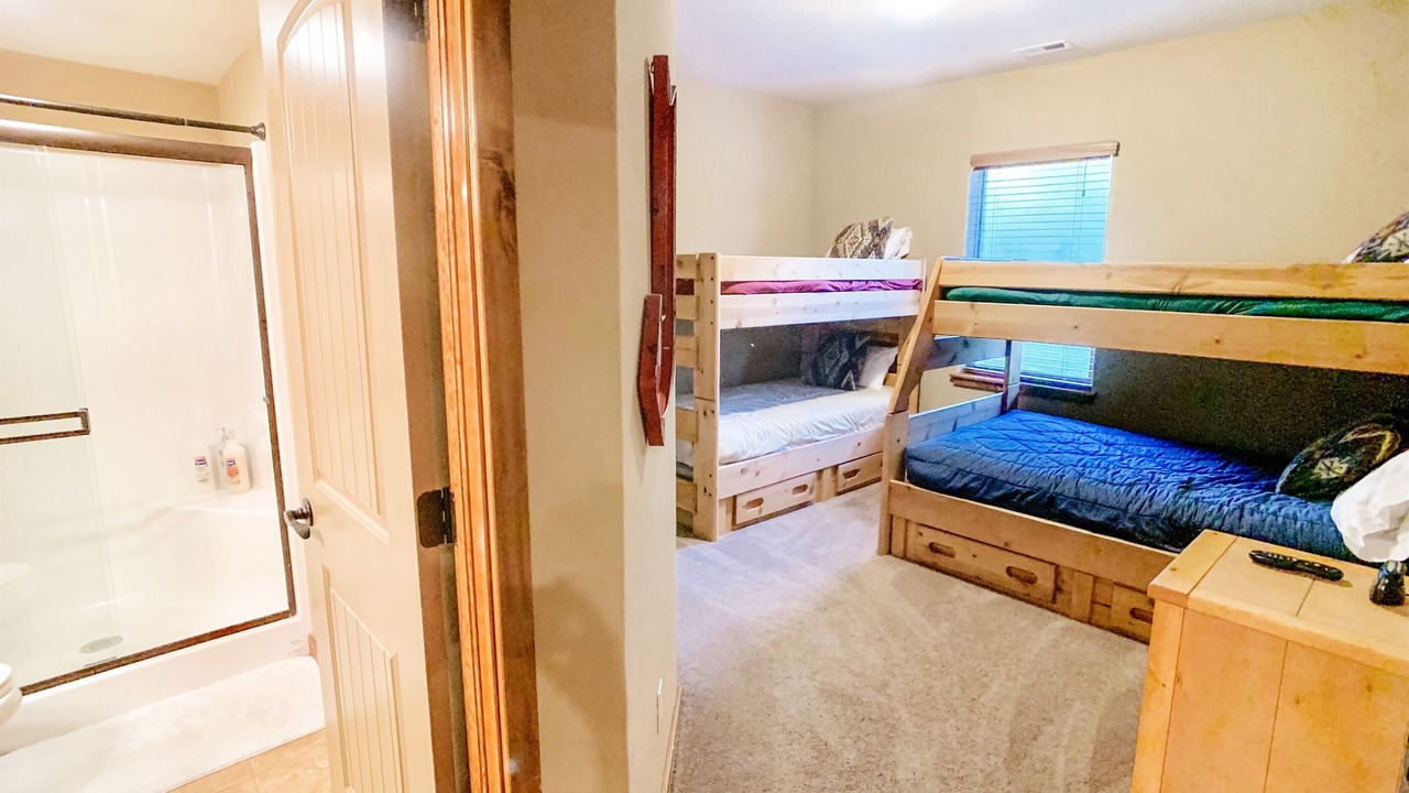 Photo of Bedroom in Hollister