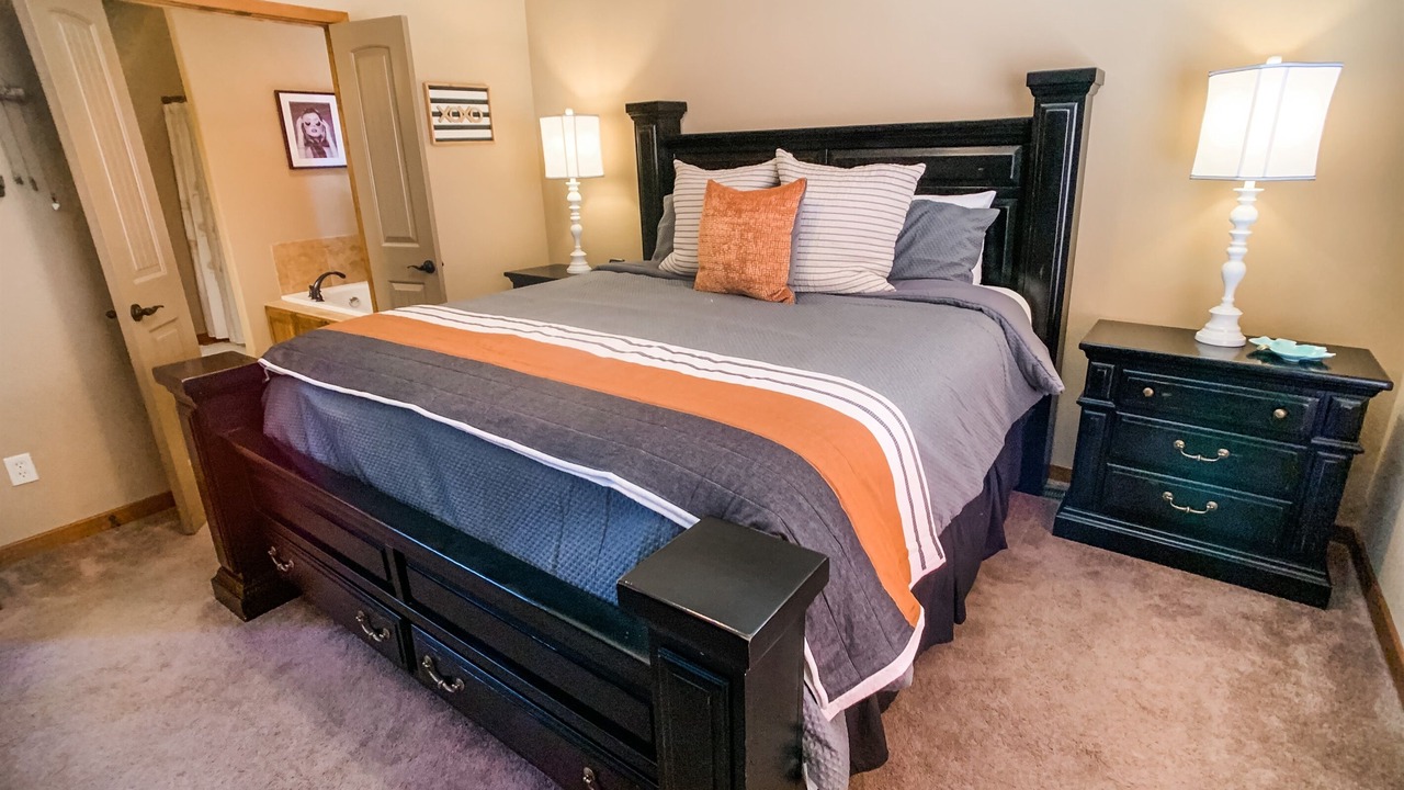 Photo of Bedroom in Hollister