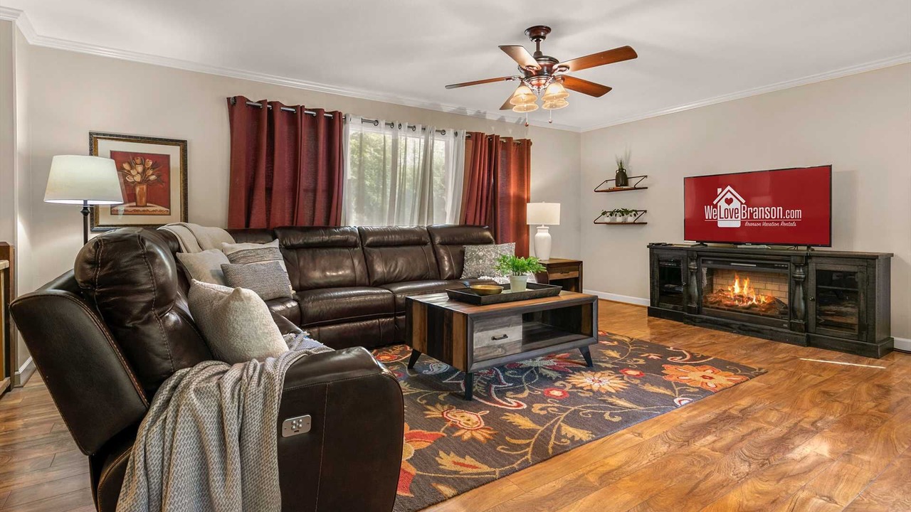 Photo of Livingroom in Branson Theater District