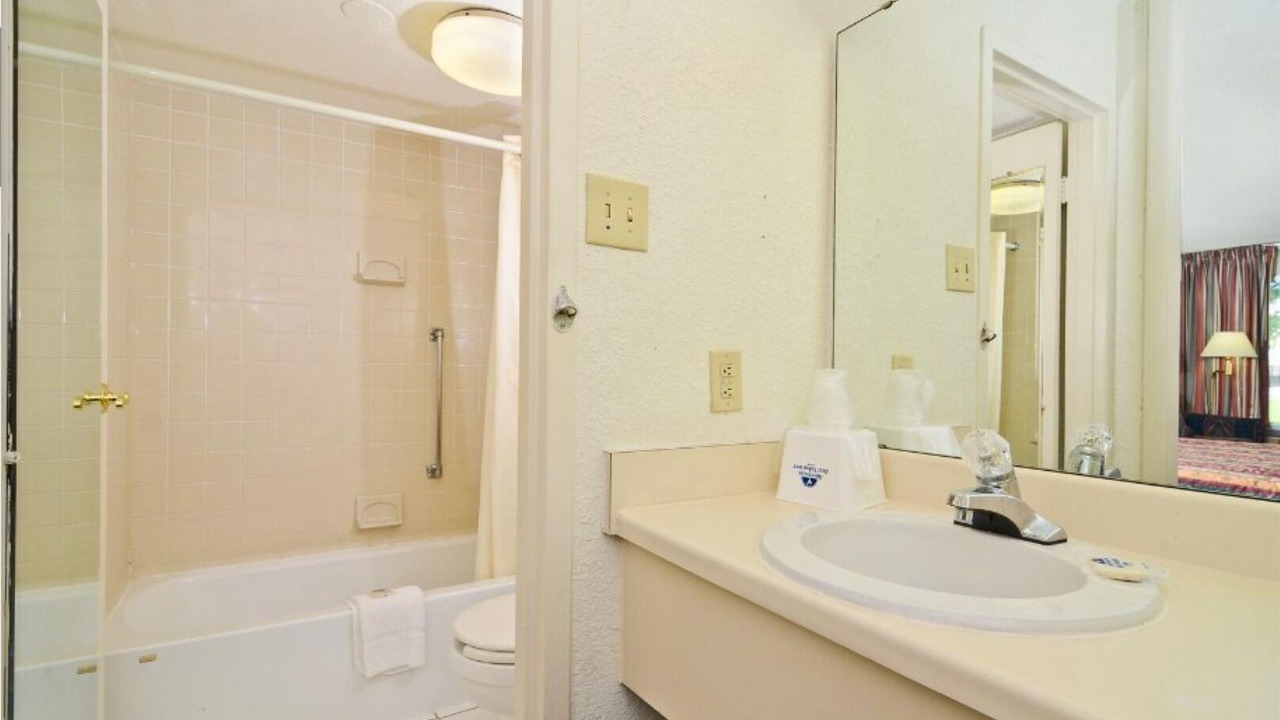 Photo of Bathroom in Wilson