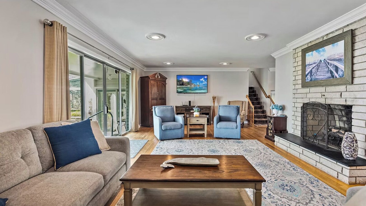 Photo of Livingroom in Manteo