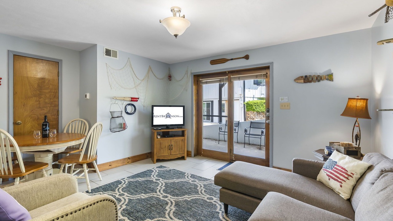 Photo of Livingroom in Big Cedars