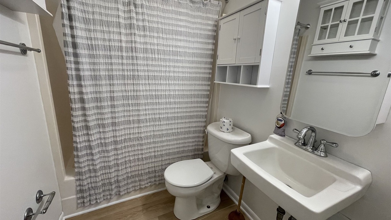 Photo of Bathroom in Hatteras