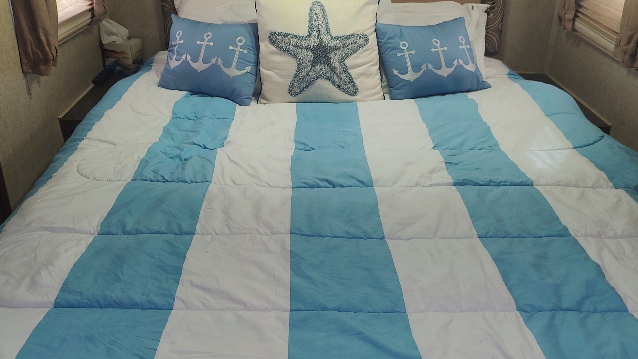 Photo of Bedroom in North Topsail Beach