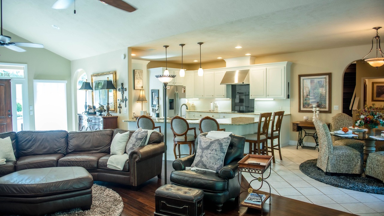 Photo of Livingroom in Kimberling City