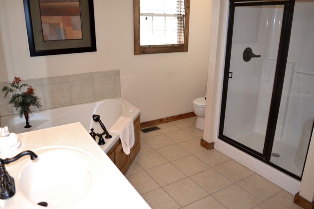 Photo of Bathroom in Reeds Spring