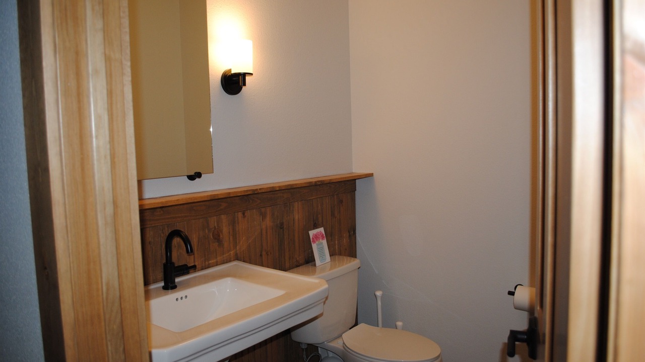 Photo of Bedroom in Kimberling City