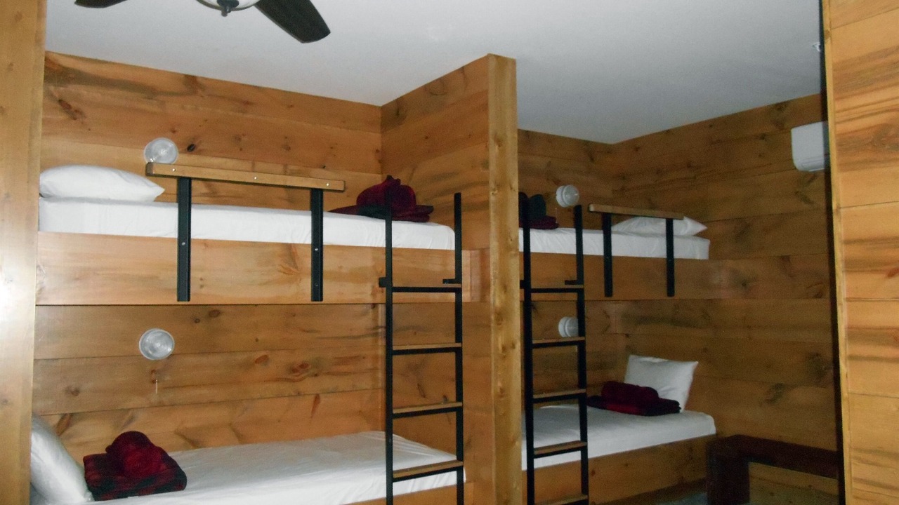 Photo of Bedroom in Kimberling City
