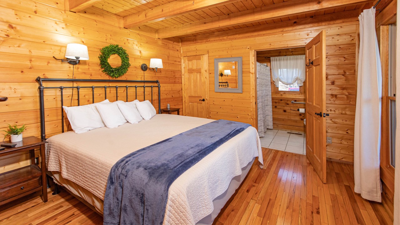 Photo of Bedroom in Sevierville