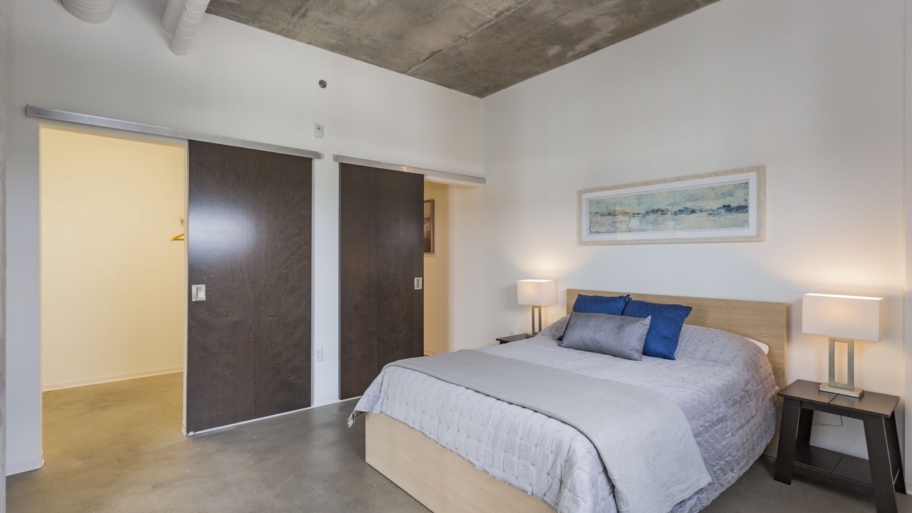 Photo of Bedroom in Historic Edgefield