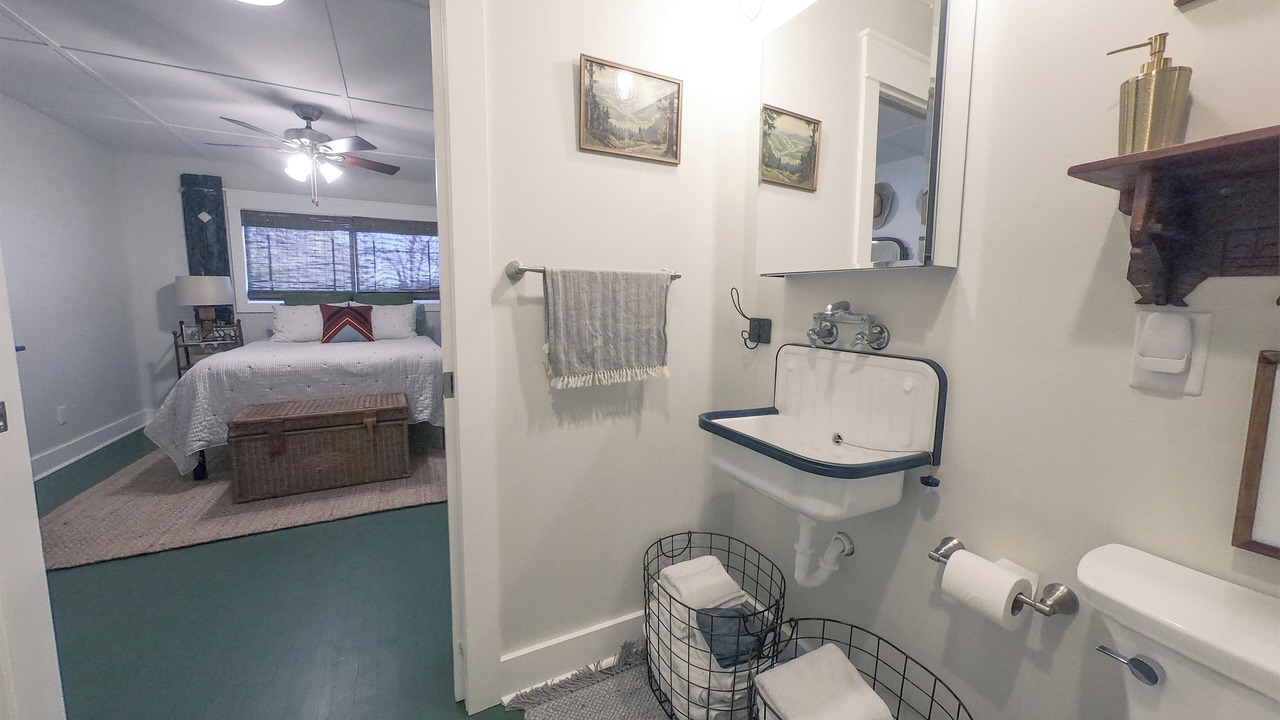 Photo of Bathroom in Shell Knob