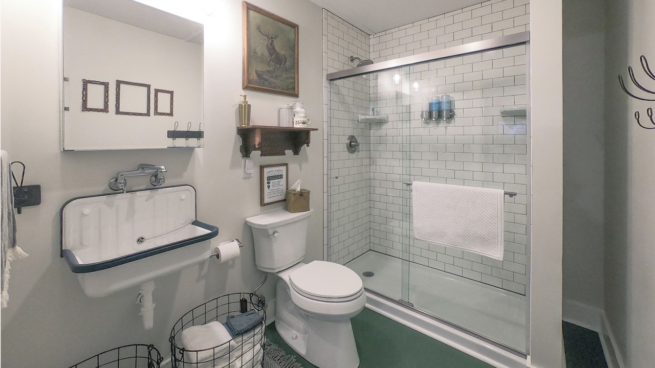 Photo of Bathroom in Shell Knob