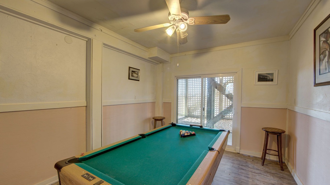 Photo of Bedroom in Manteo