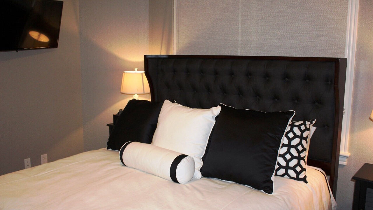 Photo of Bedroom in Manteo