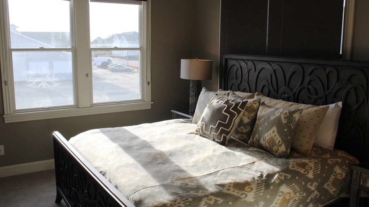 Photo of Bedroom in Manteo