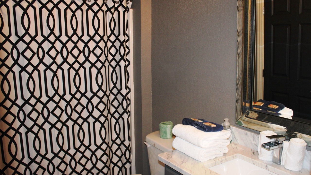 Photo of Bathroom in Manteo