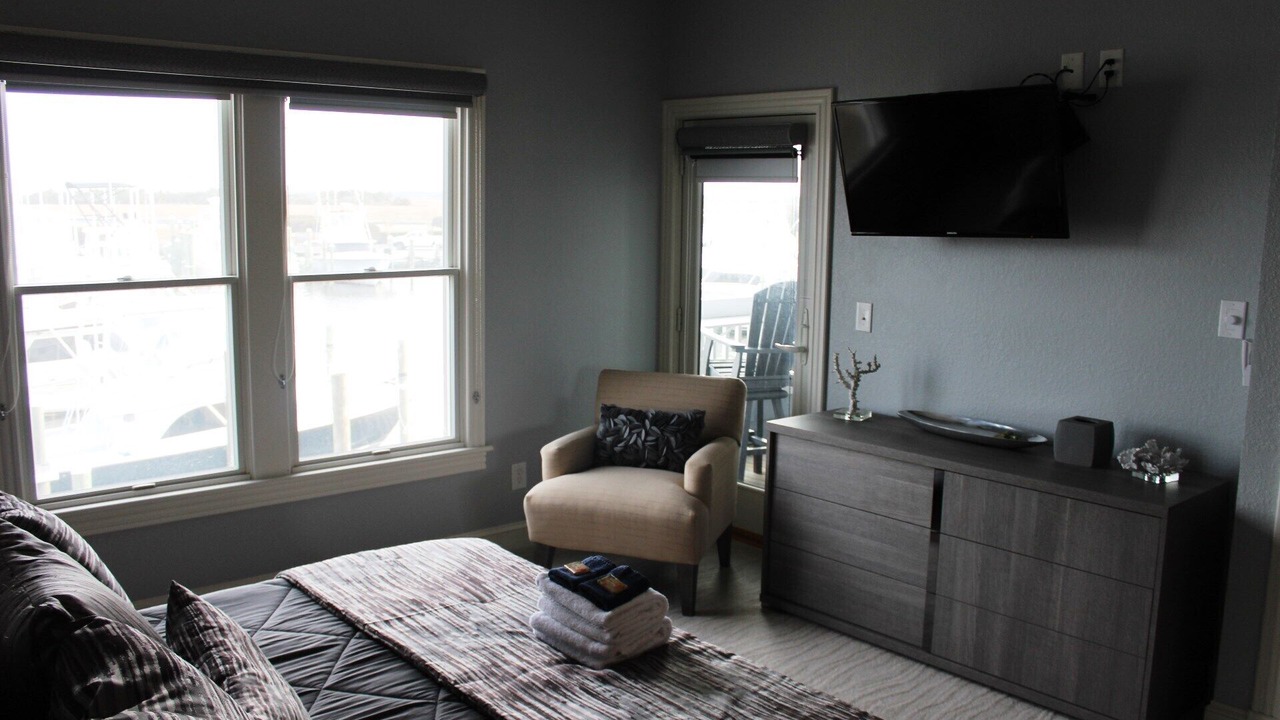 Photo of Bedroom in Manteo