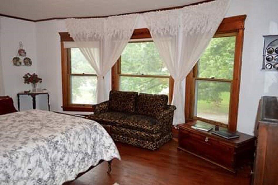 Photo of Bedroom in Baldwin City