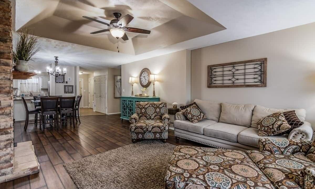 Photo of Livingroom in Branson West