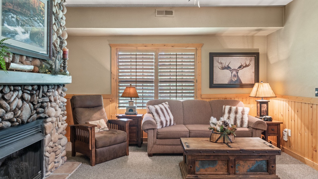 Photo of Livingroom in Branson Theater District