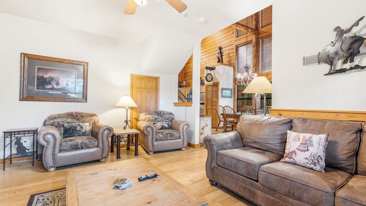 Photo of Livingroom in Branson Theater District