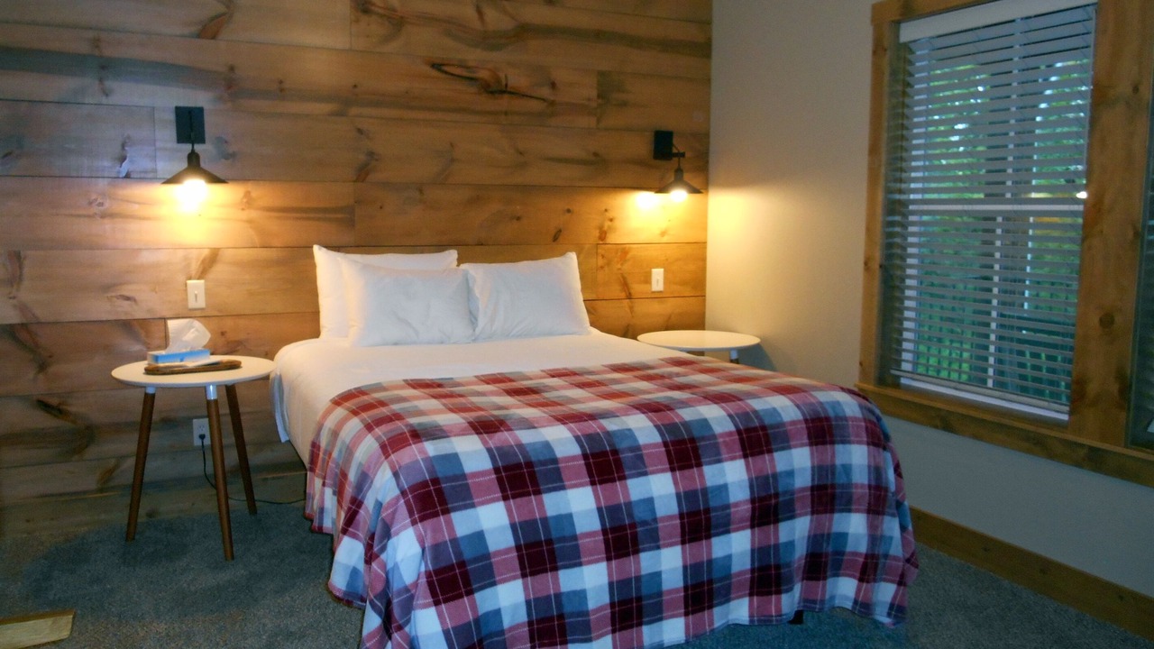 Photo of Bedroom in Kimberling City