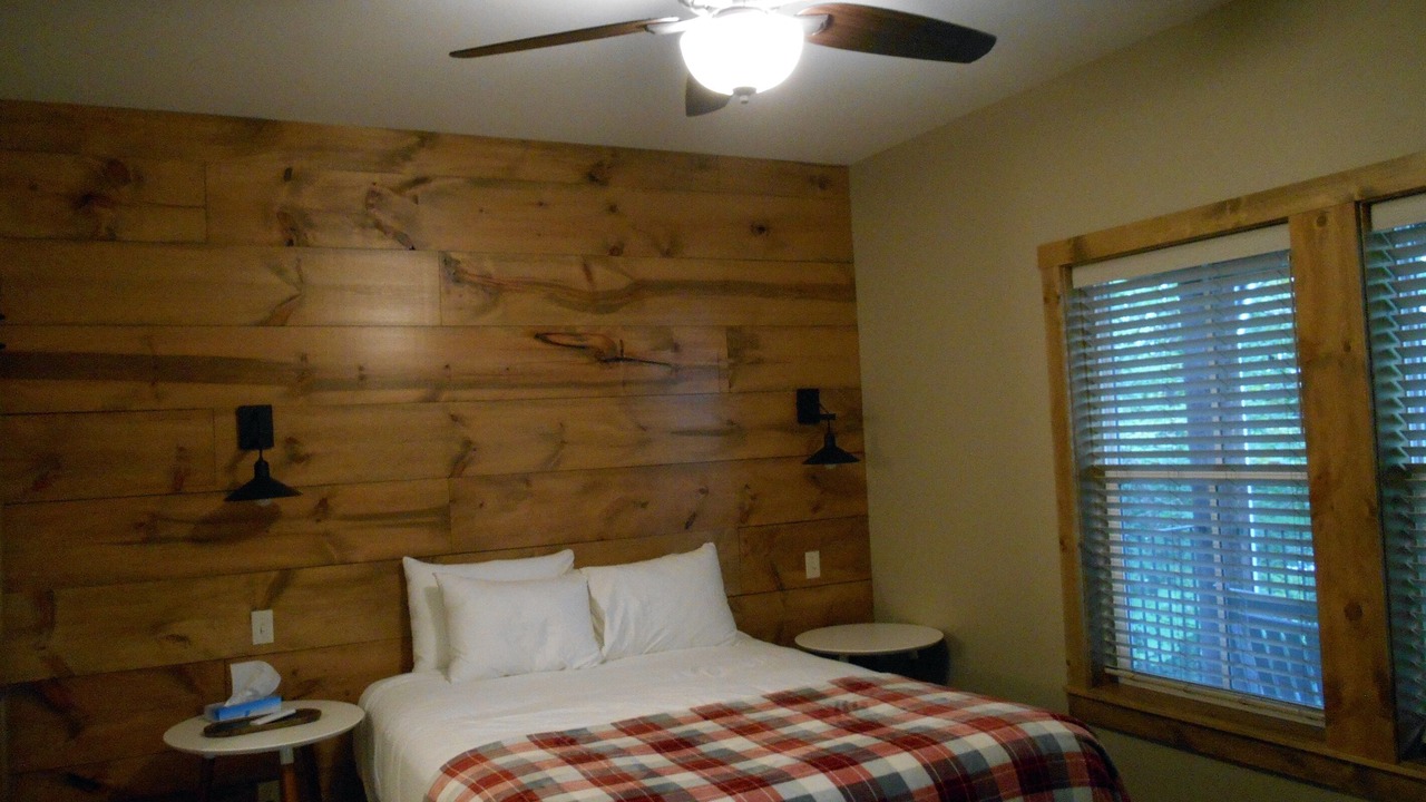 Photo of Bedroom in Kimberling City