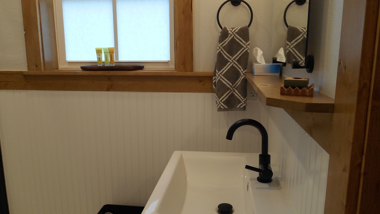 Photo of Bathroom in Kimberling City