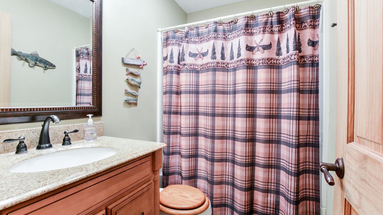 Photo of Bathroom in Kimberling City