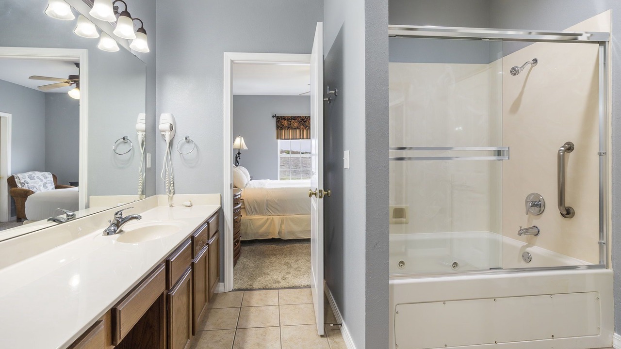 Photo of Bathroom in Branson