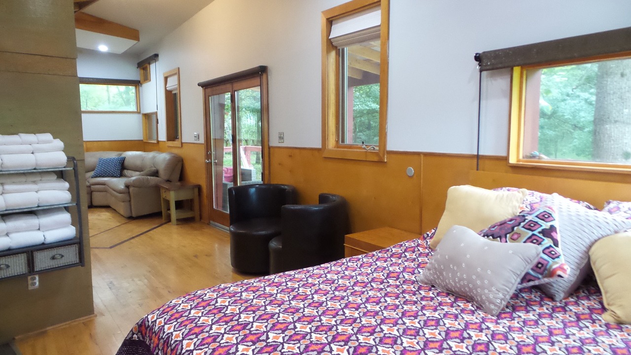 Photo of Bedroom in Coxs Creek