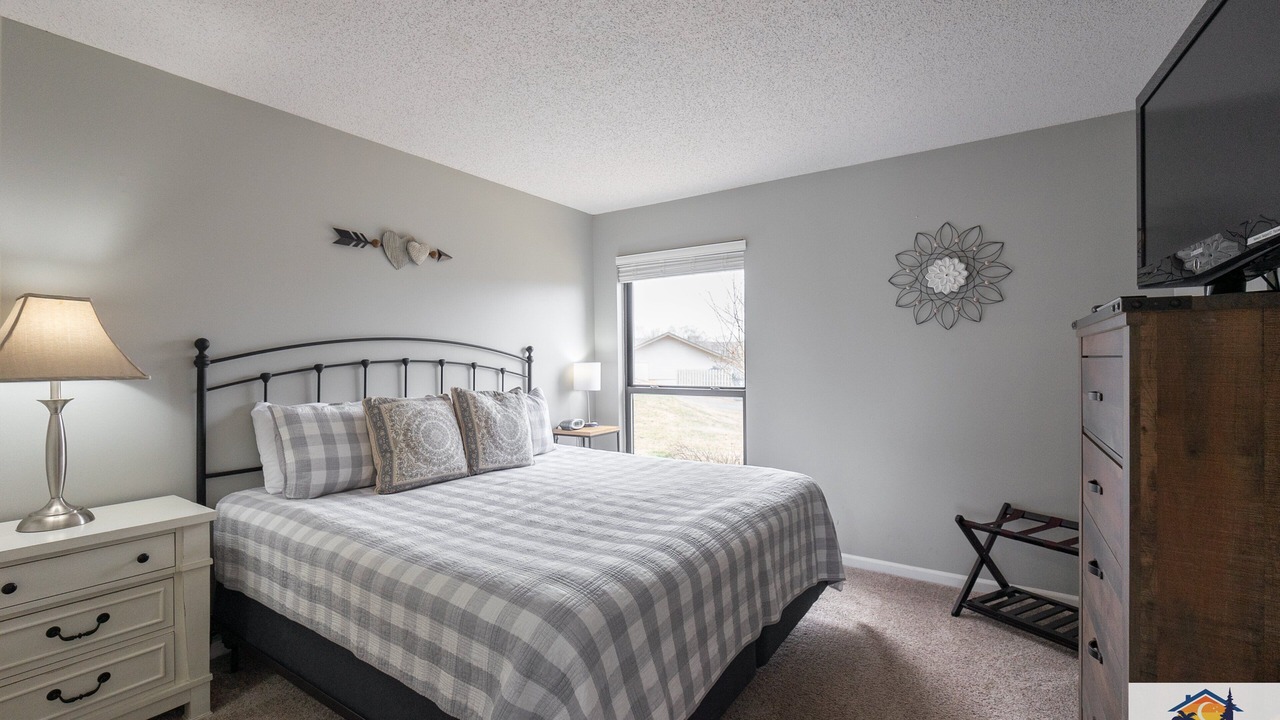 Photo of Bedroom in Table Rock