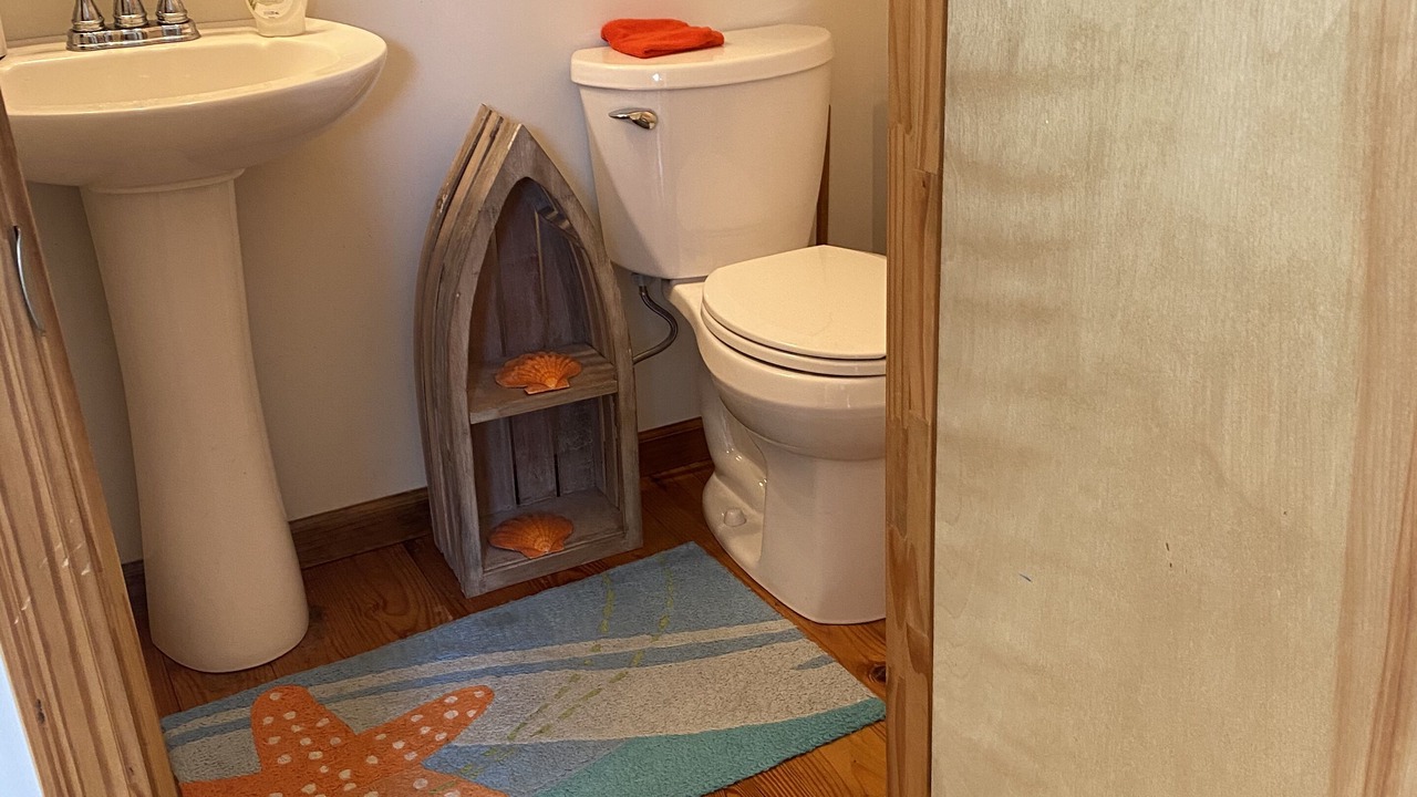Photo of Bathroom in Emerald Isle
