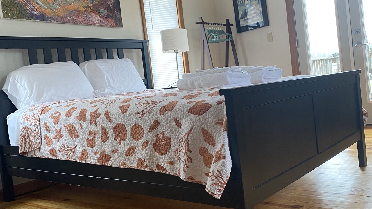 Photo of Bedroom in Emerald Isle