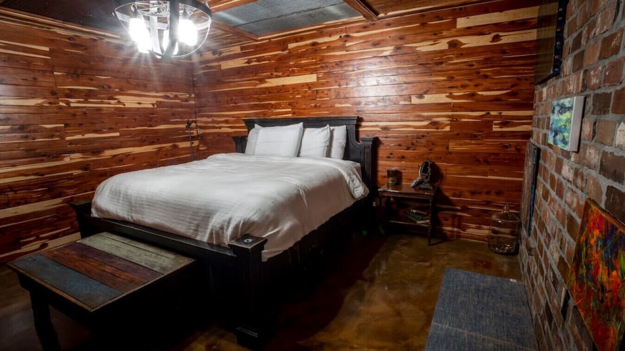 Photo of Bedroom in Russellville