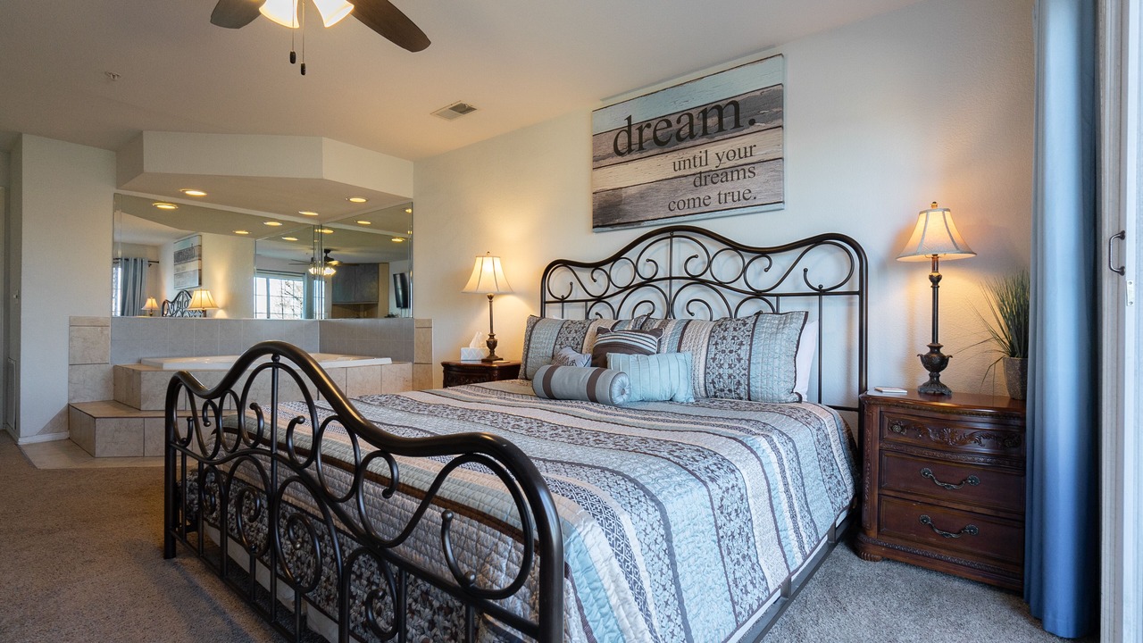 Photo of Bedroom in Branson