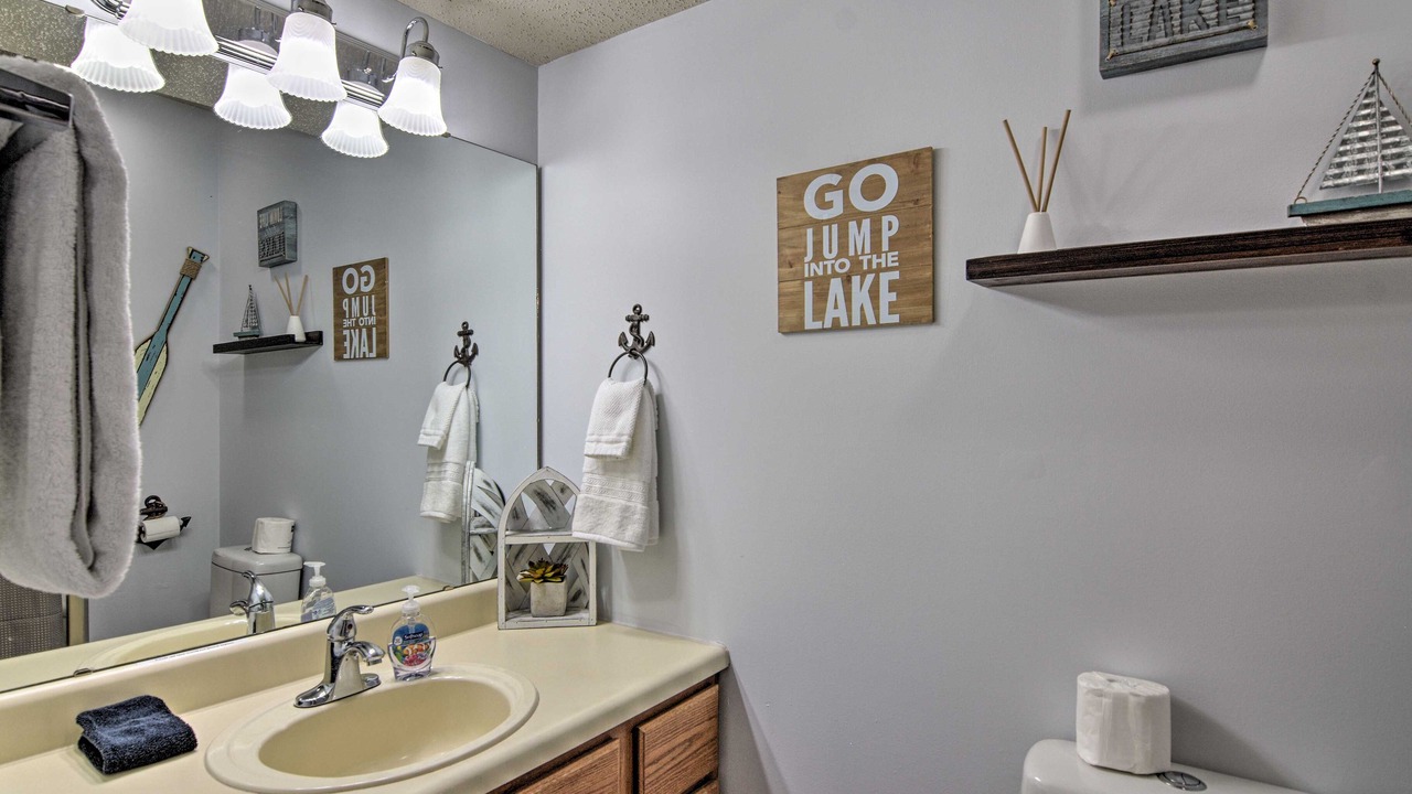 Photo of Bathroom in Notch Estates