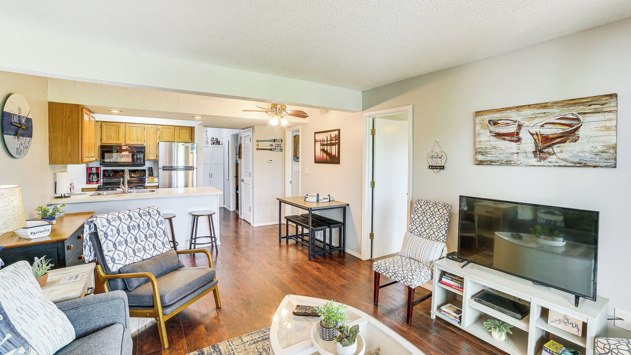 Photo of Livingroom in Notch Estates