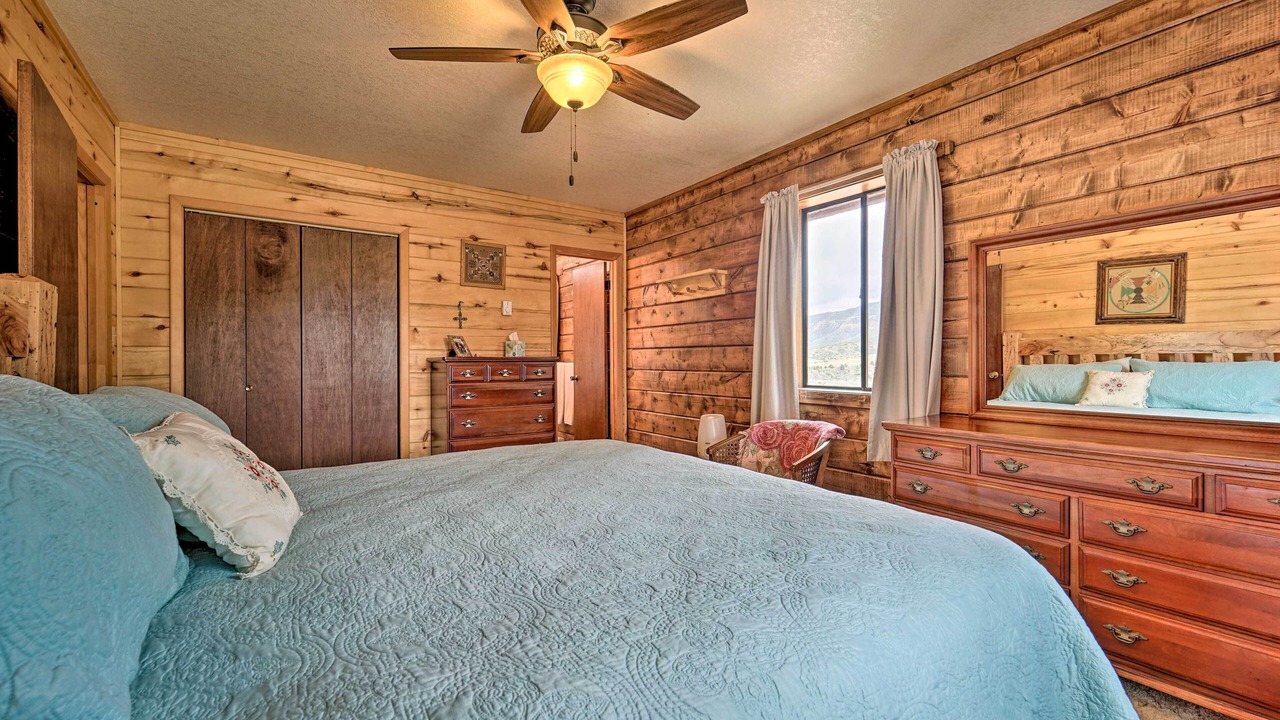 Photo of Bedroom in Mancos