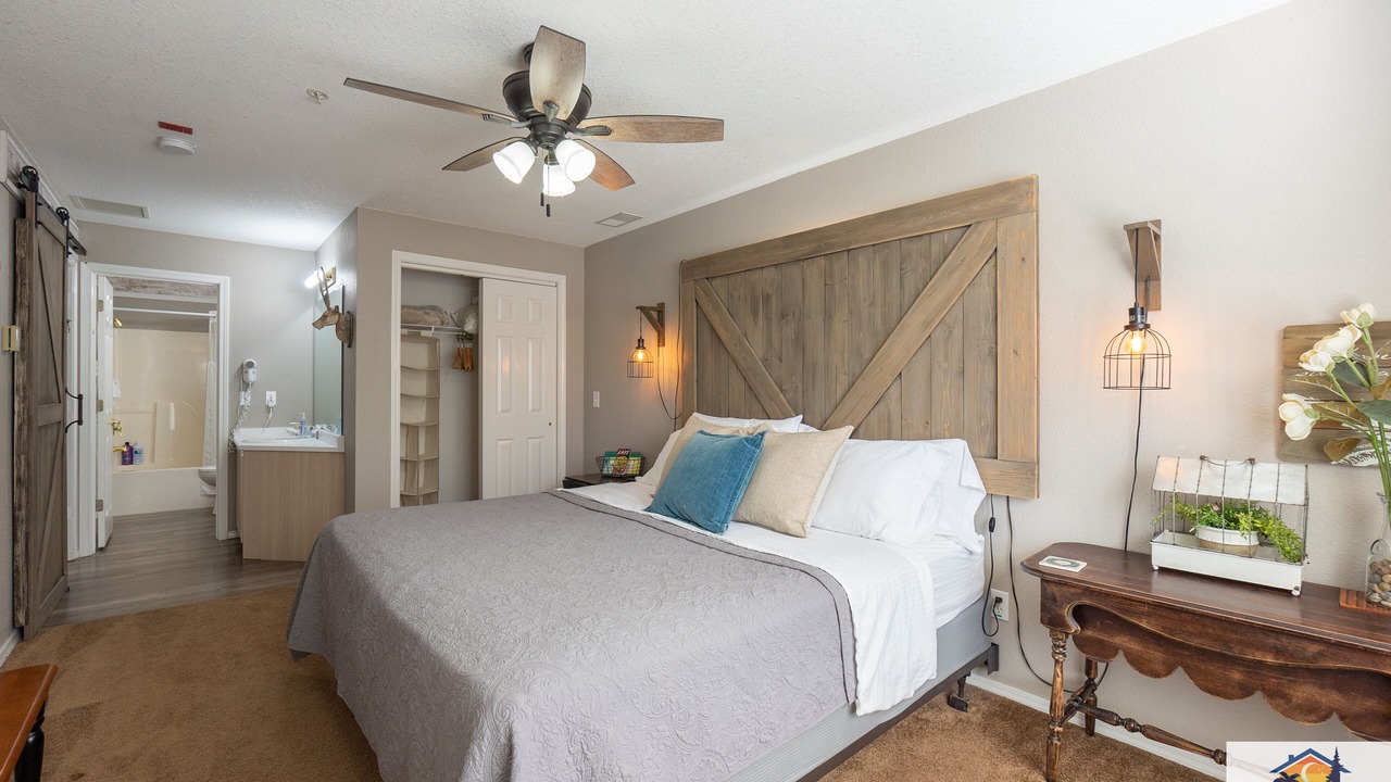 Photo of Bedroom in Branson