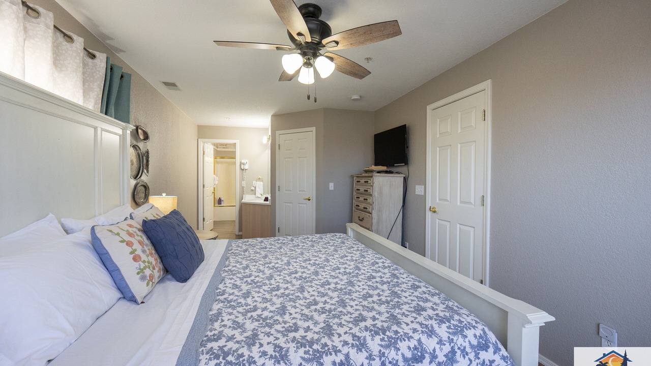 Photo of Bedroom in Branson