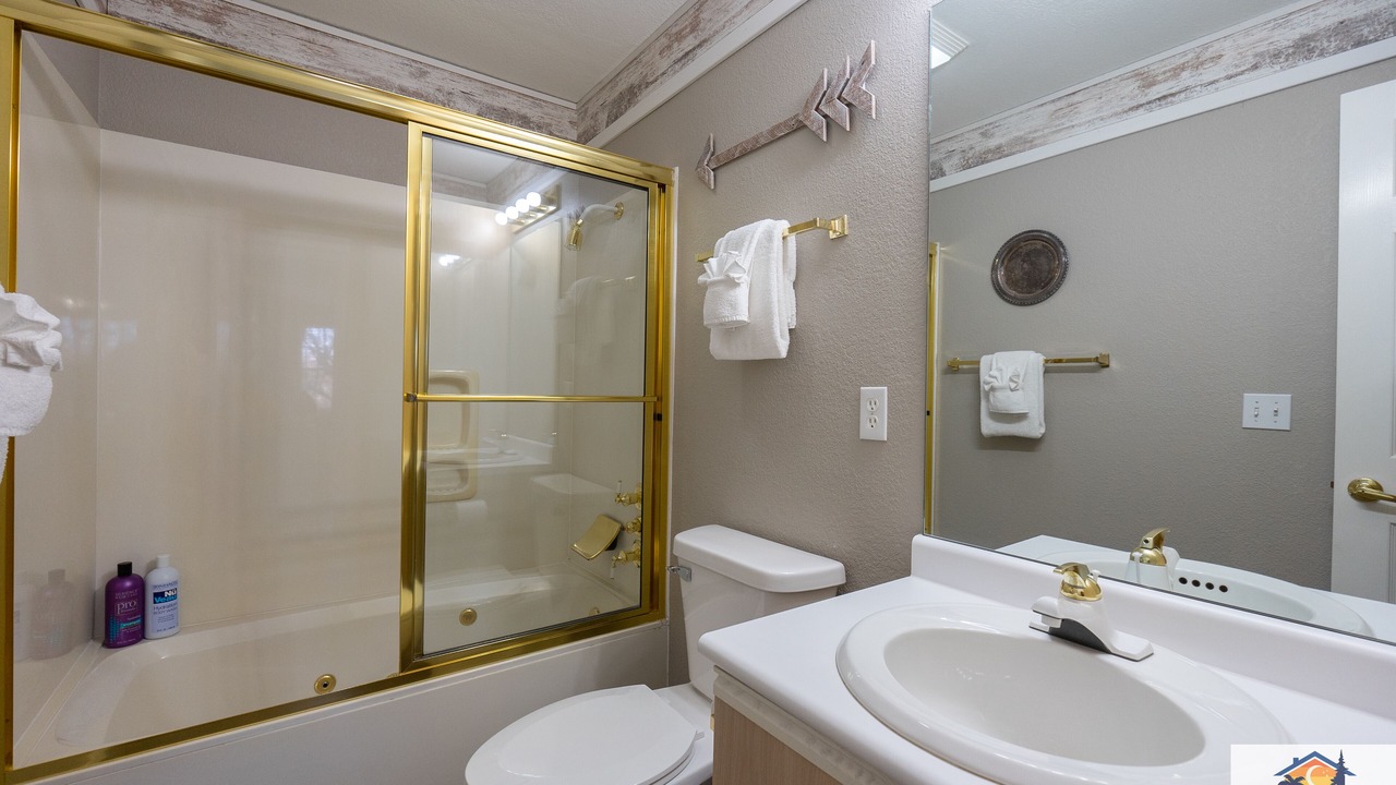 Photo of Bathroom in Branson