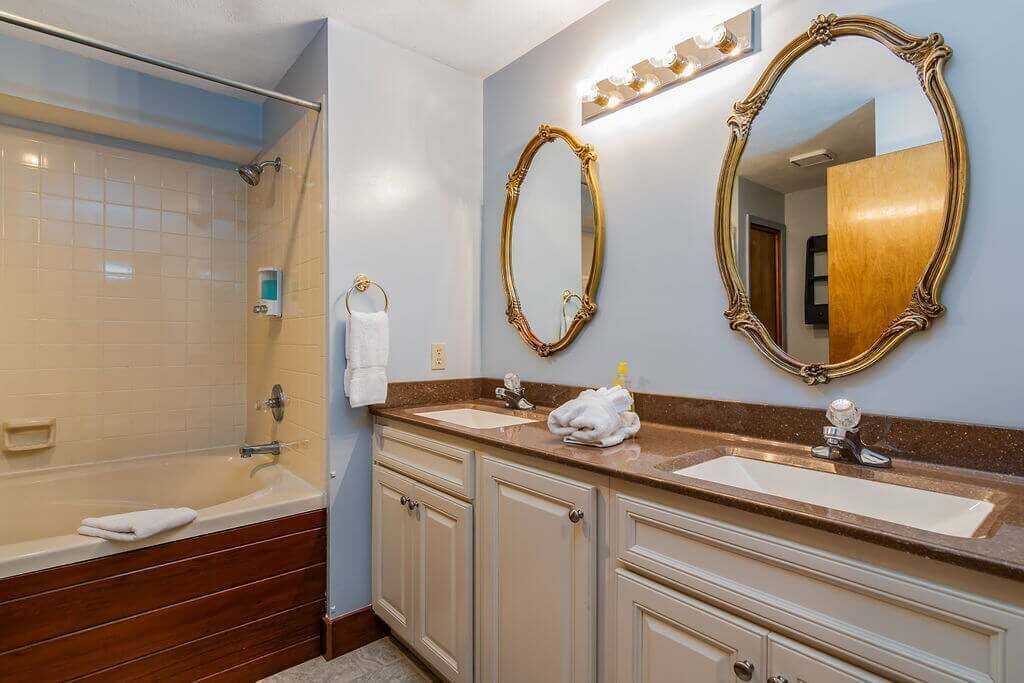 Photo of Bathroom in Hollister