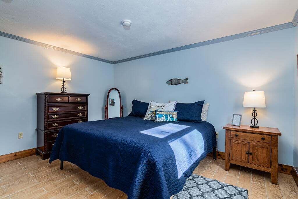 Photo of Bedroom in Hollister